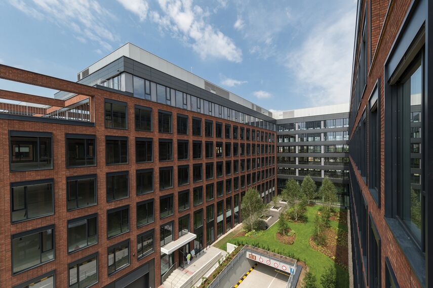 ConceptWall 50-HI Vliesgevels - Business center Twin City gelegen in Bratislava, Slowaakse Republiek