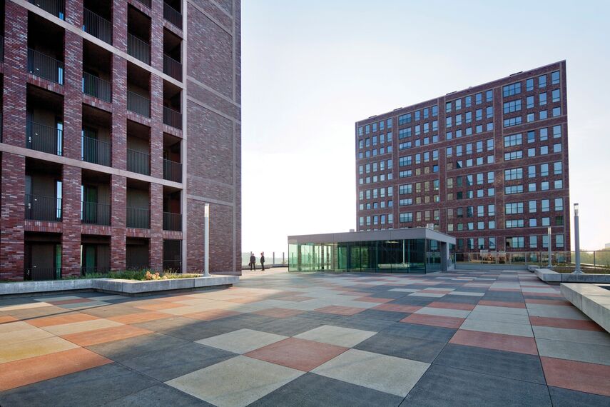ConceptWall 50 Vliesgevels, ConceptSystem 77 Verborgen vleugel Ramen en ConceptSystem 77 Brandwerend Ramen - MUSA op Katendrecht: verweven met haar omgeving gelegen in Rotterdam, Nederland