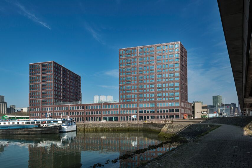ConceptWall 50 Vliesgevels, ConceptSystem 77 Verborgen vleugel Ramen en ConceptSystem 77 Brandwerend Ramen - MUSA op Katendrecht: verweven met haar omgeving gelegen in Rotterdam, Nederland