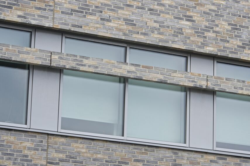 BriseSoleil 100 Zonwering, CS 104 (c) Geannuleerde systemen en ConceptWall 50-HI Vliesgevels - Office building Det Faglige Hus gelegen inDenemarken