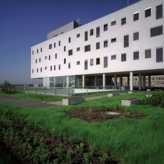 ConceptWall 50 Vliesgevels - Plzeň University Hospital gelegen in Pilsen, Tsjechische Republiek
