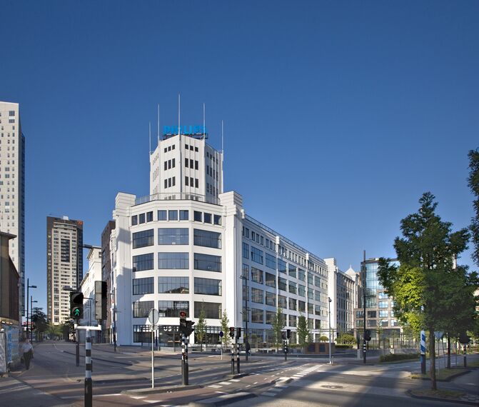 SlimLine 38 Ramen - Appartementencomplex Philips Lichttoren: transformatie van staal naar aluminium kozijnen gelegen in Eindhoven, Nederland