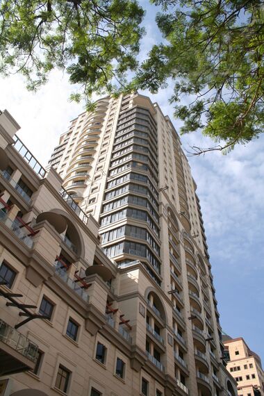 ConceptWall 50 Vliesgevels - Appartementencomplex Michelangelo Towers gelegen in Johannesburg, Zuid-Afrika