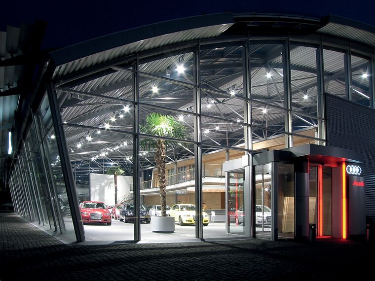 ConceptWall 50 Vliesgevels - Car Center Audi (Dnepropetrovsk) gelegen in Dnepropetrovsk, Oekraïne