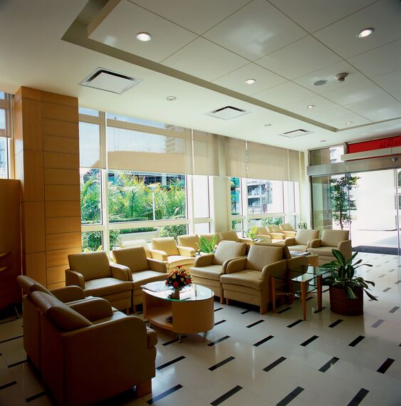 ConceptWall 50 Vliesgevels - Samitivej Sukhumvit Hospital gelegen in Bangkok, Thailand