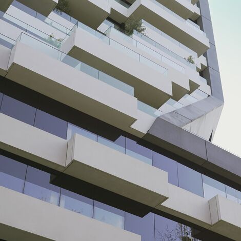 ConceptSystem 77 Ramen, ConceptWall 50 Vliesgevels en ConceptPatio 130 Schuifsystemen - Appartementencomplex The Muse: geeft Rotterdamse skyline smoel gelegen in Rotterdam, Nederland