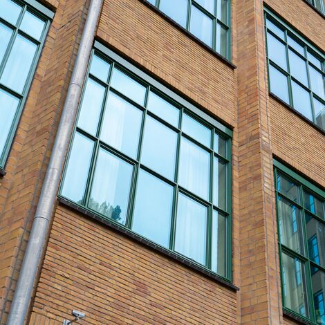 SlimLine 38 Deuren en SlimLine 38 Ramen - Appartementencomplex Philips Bedrijfsschool: historische puzzeltocht resulteert in dertig verschillende woningtypes gelegen in Eindhoven, Nederland