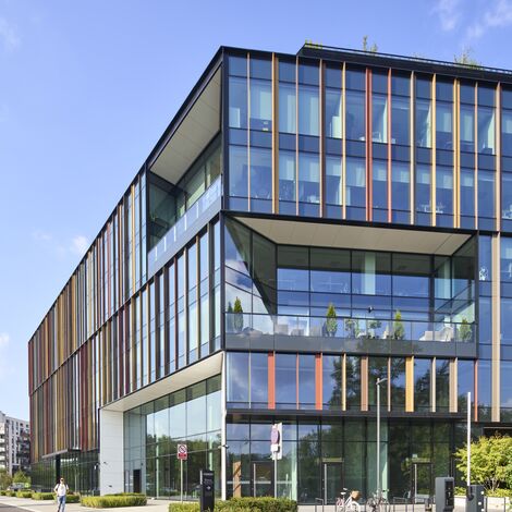 ConceptWall 50 Vliesgevels, MasterLine 8 Ramen, MasterLine 8 Deuren, ConceptWall 50-HI Vliesgevels en ConceptWall 50 Structureel geklemd Vliesgevels - Forest gelegen in Warsaw, Polen