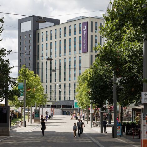 ConceptSystem 77 Ramen, ConceptSystem 77 Deuren, CS 86-HI (c) Geannuleerde systemen en ConceptWall 50 Vliesgevels - Wembley Park gelegen in London, Verenigd Koninkrijk