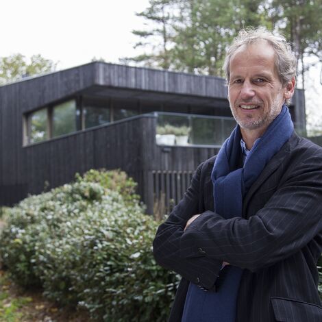 HiFinity Schuifsystemen - Villa Villa Meijendel: zwarthouten duinvilla vol natuurbeleving gelegen in Wassenaar, Nederland