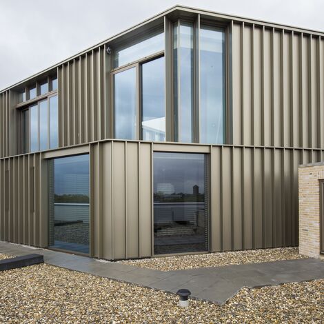 SlimLine 38 Ramen, CS 59 Automatic Door Deuren, ConceptSystem 77 Standard Deuren en ConceptSystem 77 Vlak Deuren - Brabants Dagblad: metamorfose aan het Emmaplein in Den Bosch gelegen in 's Hertogenbosch, Nederland