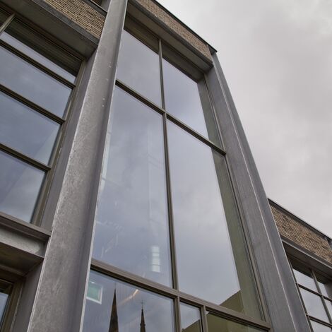 ConceptSystem 68 Ramen en CS 38-SL Geannuleerde systemen - Business center De Plint: ‘Achterkant’ wordt open gebouw gelegen in Tilburg, Nederland