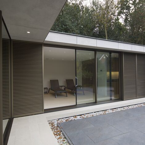 BriseSoleil 40 Zonwering, HiFinity Schuifsystemen en CS 86-HI (c) Geannuleerde systemen - Swimming pool Poolhouse Bergen: Efficiënt en comfortabel gelegen in Bergen, Nederland