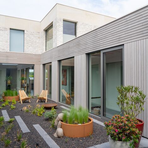 MasterLine 8 Ramen, MasterLine 8 Deuren en ConceptSystem 77 Ramen - Woonhuis Van Hoof: ontdek verborgen schatten gelegen in Den Hout, Nederland