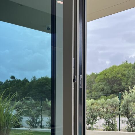 SlimPatio 68 Schuifsystemen en MasterLine 8 Ramen - Lagoon Village gelegen in Óbidos, Portugal