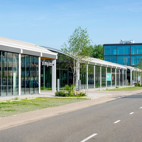 ConceptSystem 77 Ramen en ConceptWall 50 Vliesgevels - Hurkse Bogen gelegen in Eindhoven, Nederland