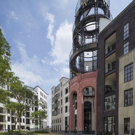 SlimLine 38 Ramen en ConceptWall 50 Vliesgevels - Maankwartier: De verbindende berg van Heerlen gelegen in Heerlen, Nederland