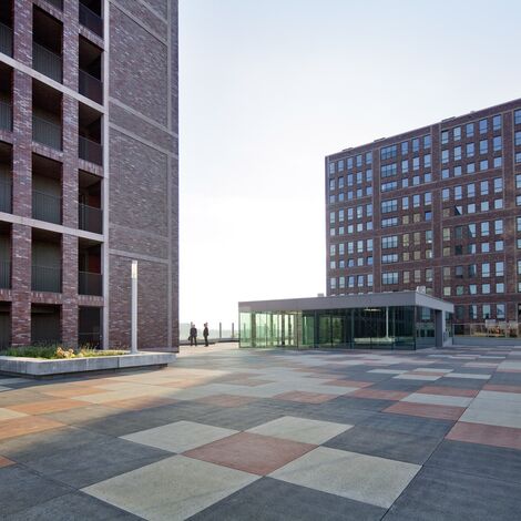 ConceptWall 50 Vliesgevels, ConceptSystem 77 Verborgen vleugel Ramen en ConceptSystem 77 Brandwerend Ramen - MUSA op Katendrecht: verweven met haar omgeving gelegen in Rotterdam, Nederland