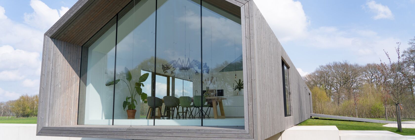 SlimLine 38 Deuren, ConceptPatio 130 Schuifsystemen en ConceptSystem 77 Ramen - Het Kleine Krikhaar: van landbouwschuur tot luxueus droomhuis gelegen in Geesteren, Nederland