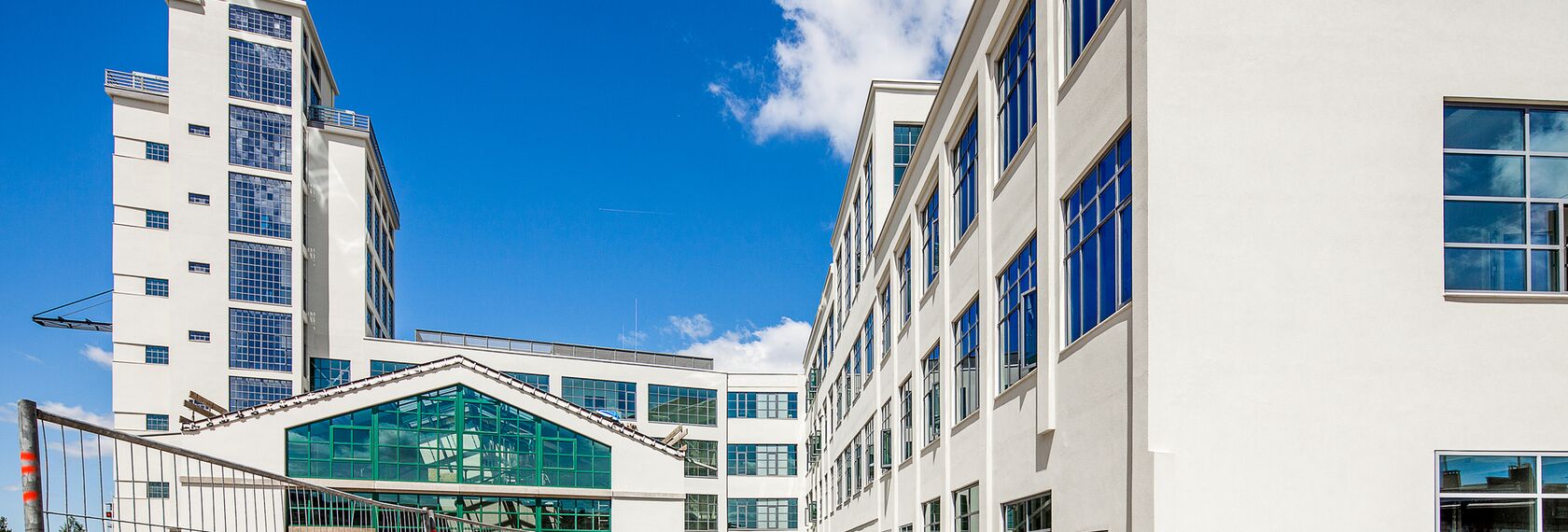 CS 38-SL Geannuleerde systemen en ConceptFolding 77 Schuifsystemen - Appartementencomplex Nedinsco gelegen in Venlo, Nederland