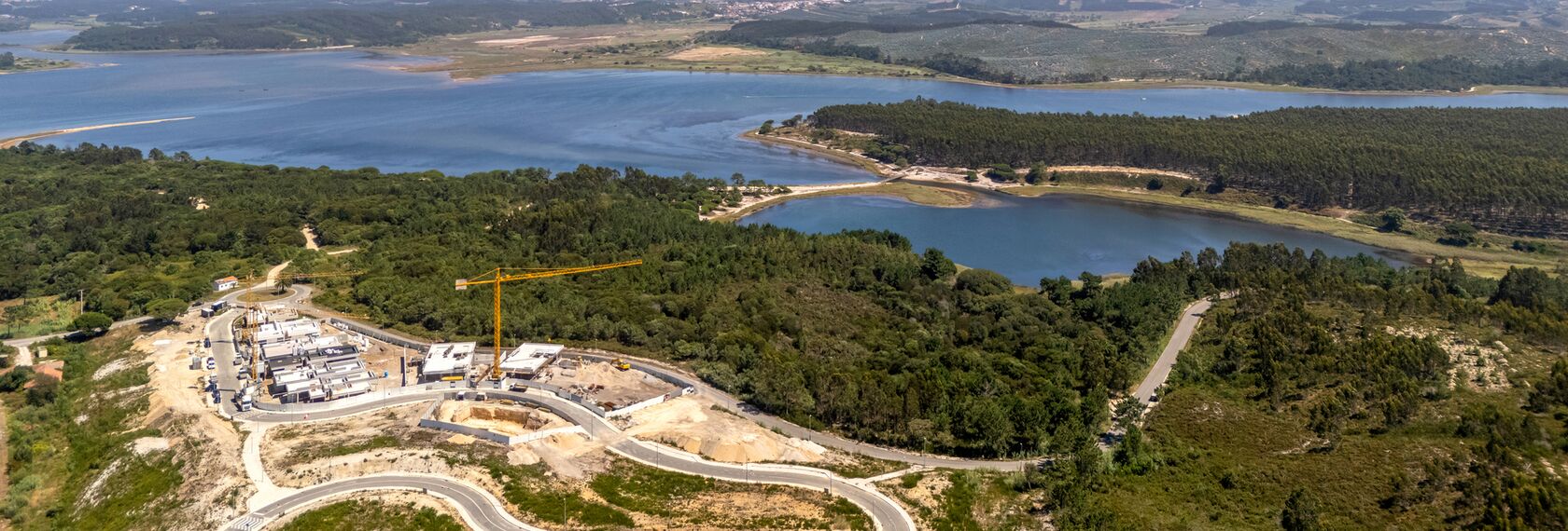 SlimPatio 68 Schuifsystemen en MasterLine 8 Ramen - Lagoon Village gelegen in Óbidos, Portugal