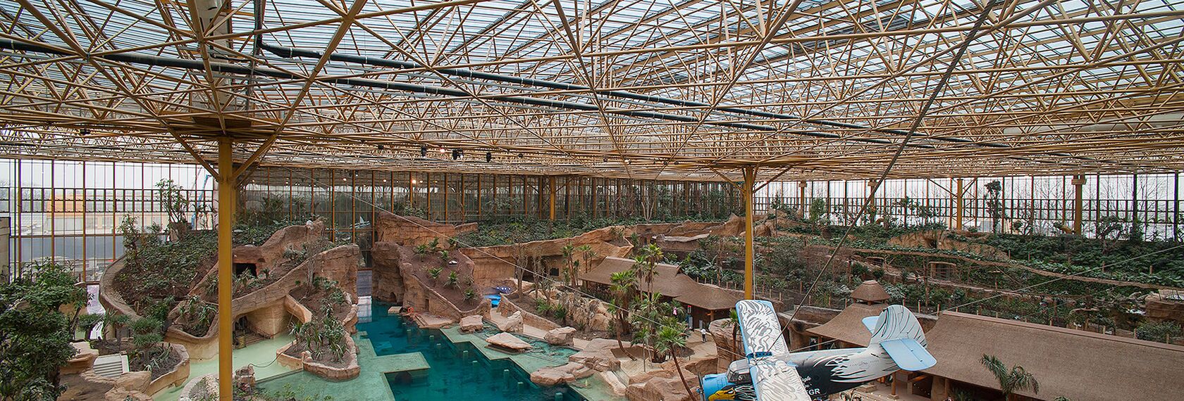 ConceptWall 50 Vliesgevels, ConceptSystem 77 Ramen, ConceptSystem 77 HI Ramen en ConceptWall 50-HI Vliesgevels - Edenya in Pairi Daiza, de grootste tropische kas ter wereld gelegen in Brugelette, België