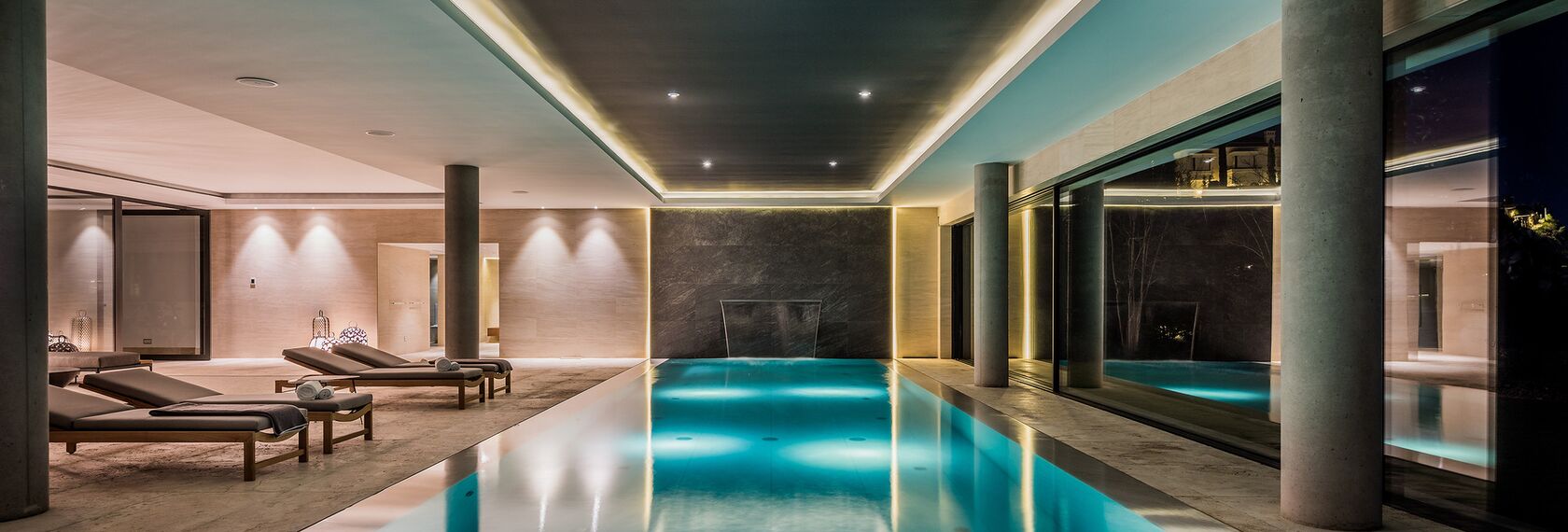 HiFinity Schuifsystemen, ConceptSystem 77 Ramen en EcoSystem 50 Ramen - Heaven 11 gelegen in Marbella, Spanje