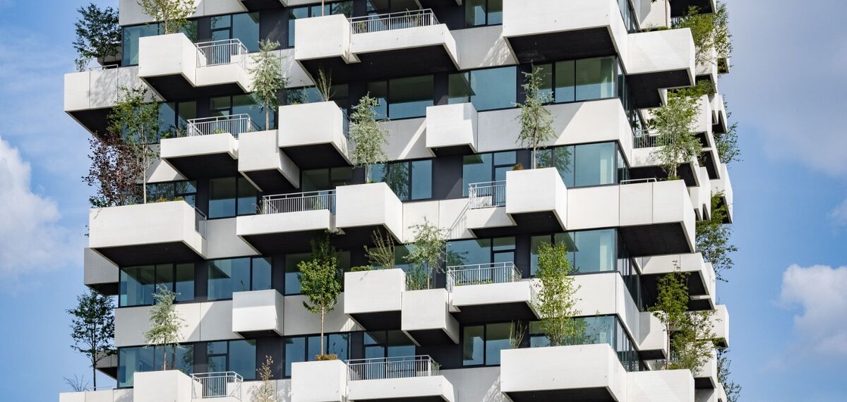 Enkele verdiepingen van de Trudo Tower langs de buitenkant. 