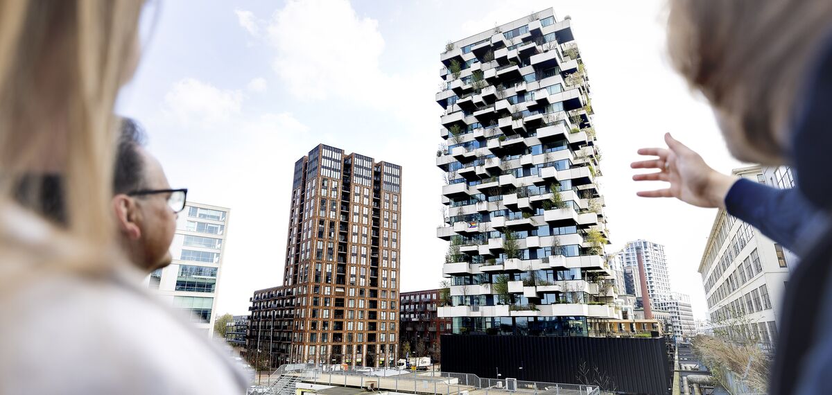 Blik op de Trudo toren in Eindhoven met Reynaers Aluminium