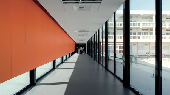 ConceptWall 50 Vliesgevels - Hospital Emergency Unit gelegen in Figueira da Foz, Portugal
