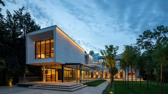 HiFinity Schuifsystemen - Villa JCV gelegen in Bucharest, Roemenië