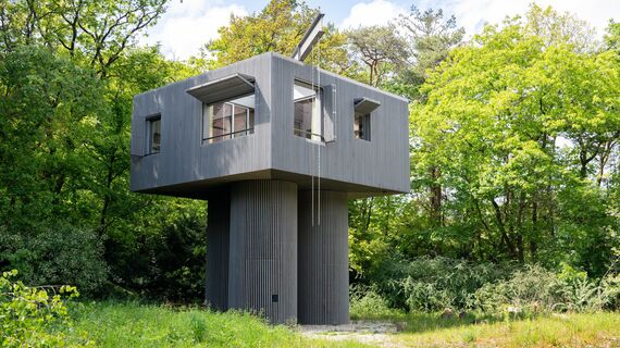 SlimLine 38 Ramen, ConceptPatio 130 Schuifsystemen en SlimLine 38 Cubic Ramen - Boshut Dolmen: zweven tussen de boomkruinen gelegen in Arnhem, Nederland