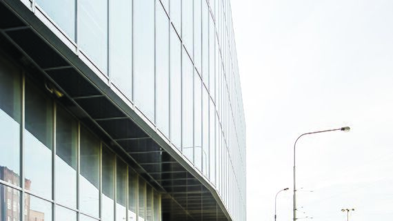 ConceptSystem 68 Ramen, CS 86-HI (c) Geannuleerde systemen, ConceptWall 60-HI Vliesgevels, ConceptWall 50 Structureel verglaasd Vliesgevels, ConceptWall 50 Brandwerend Vliesgevels en ConceptWall 50-HI Vliesgevels - Academy of fine arts in Wroclaw gelegen in Wrocław, Polen