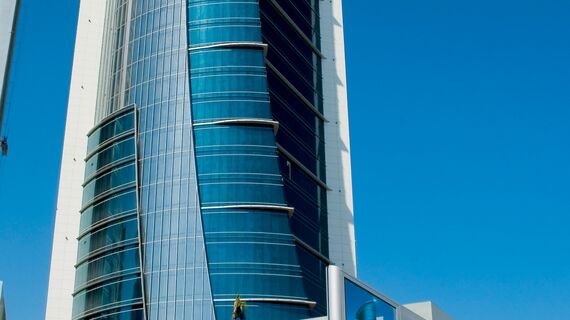 ConceptWall 50 Vliesgevels - Office building Platinum Tower gelegen in Seef Area, Bahrein