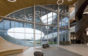 ConceptFolding 77 Schuifsystemen en ConceptWall 50 Vliesgevels - Warehouse DC New Logic III: het op één na duurzaamste distributiecenturm ter wereld gelegen in Tilburg, Nederland