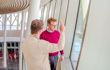ConceptWall 50 Vliesgevels, MasterLine 8 Ramen, MasterLine 8 Deuren en MasterPatio Schuifsystemen - SILT: een nieuw landmark voor de Belgische kust gelegen in Middelkerke, België